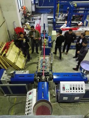 Μηχανή εξώθησης σχεδιαγράμματος PVC λουρίδων στοιχείων εισιτηρίων ραφιών υπεραγορών