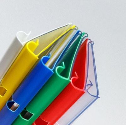 Γραμμή παραγωγής σχεδιαγράμματος PVC μηχανών εξώθησης λουρίδων πληροφοριών ραφιών PVC