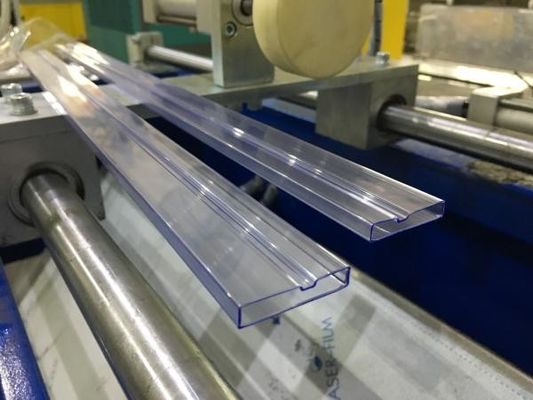 2 - 5M/Min μηχανή εξώθησης σχεδιαγράμματος γραμμών εξώθησης σχεδιαγράμματος PVC σωλήνων ολοκληρωμένου κυκλώματος